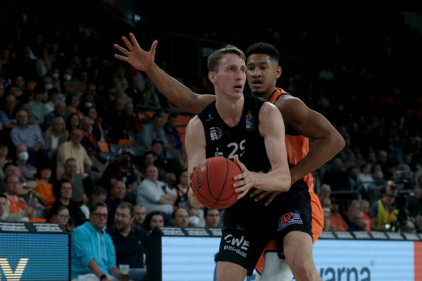 涯的一次重 涯的一次重